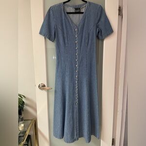 Scarlet Heart Button Denim Corset-Back Midi Dress
